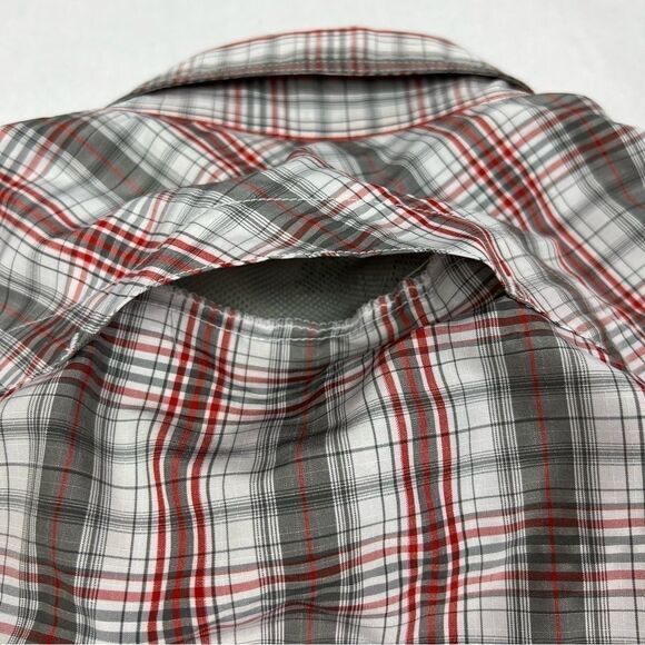 L.L. Bean Grey Red Plaid Nylon Blend Outdoor Hiking Short Sleeve Button Shirt - Picture 7 of 9